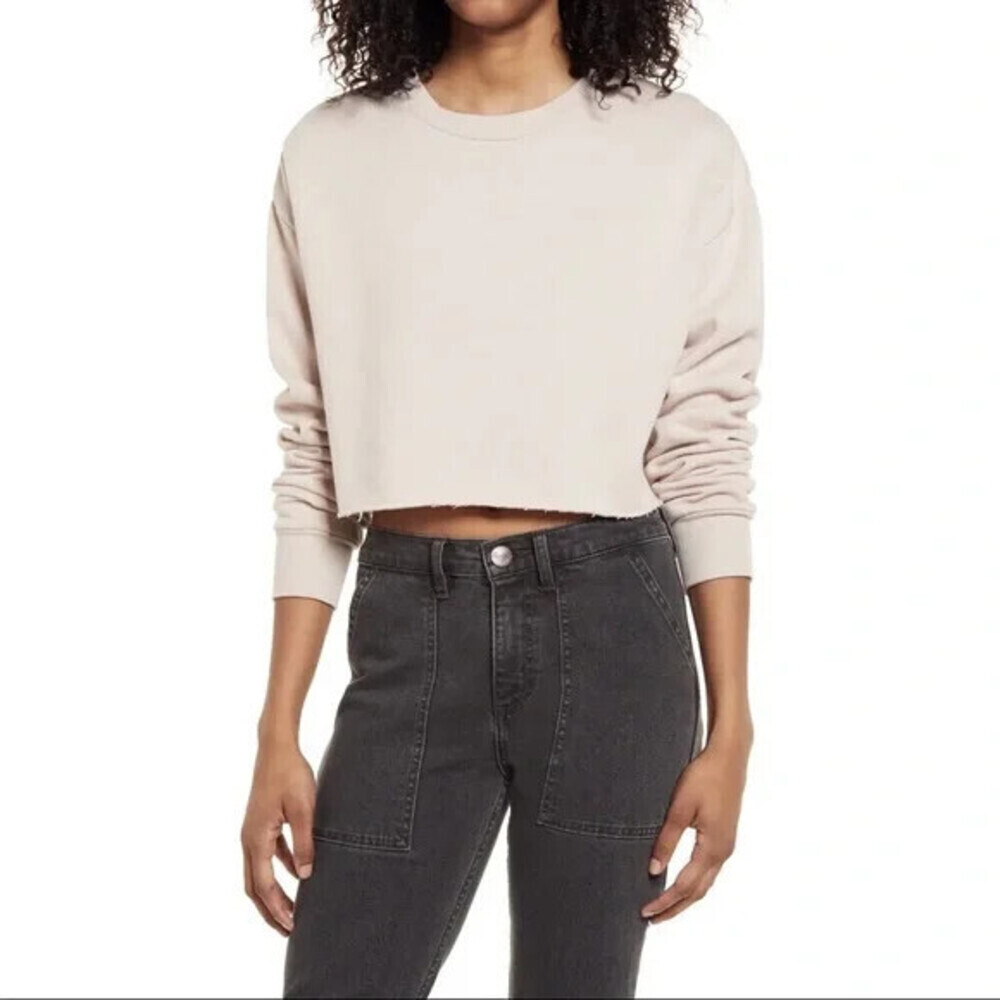 Socialite Women's Crop Fleece Sweatshirt In Sand Size M